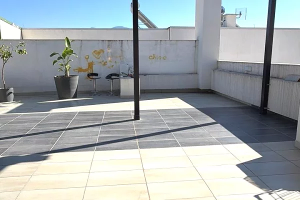 Shtepi ne shitje Apartament ne Tirane, 4+1, Mobilimi E mobiluar, Pagesa 570,000  Euro.