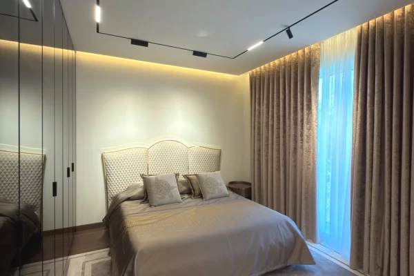 Shtepi ne shitje Apartament ne Tirane, 7+1, Mobilimi E mobiluar, Pagesa 2,000,000  Euro.