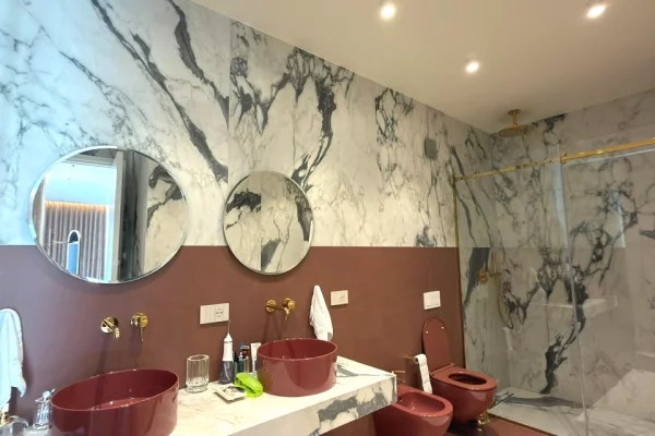 Shtepi ne shitje Apartament ne Tirane, 7+1, Mobilimi E mobiluar, Pagesa 2,000,000  Euro.