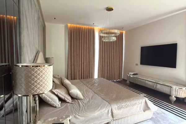 Shtepi ne shitje Apartament ne Tirane, 7+1, Mobilimi E mobiluar, Pagesa 2,000,000  Euro.