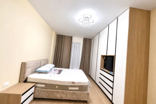 Shtepi me qera Apartament ne Tirane, 2+1, Mobilimi E mobiluar, Pagesa 1,200  Euro.