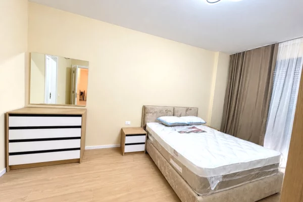 Shtepi ne shitje Apartament ne Tirane, 2+1, Mobilimi Bosh, pa mobiluar, Pagesa 355,000  Euro.
