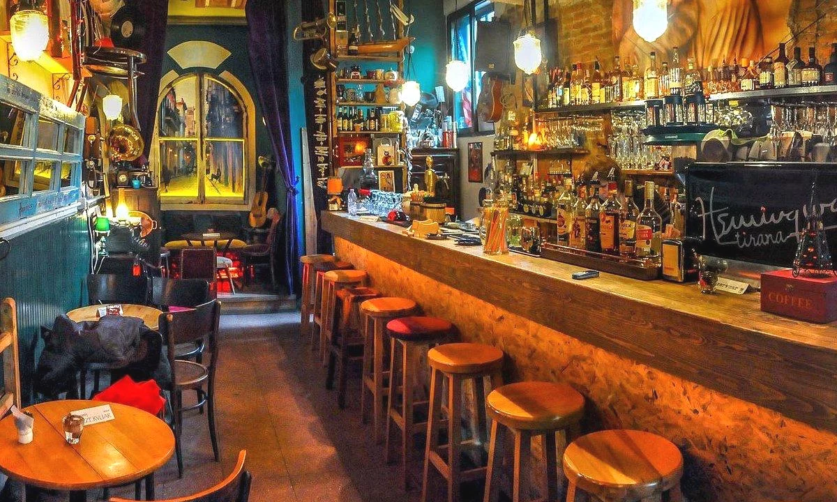 Njoftime Pune ne Tirane, Profesioni KAMARIERE , Pa Eksperience, Pagesa 50,000  Leke.