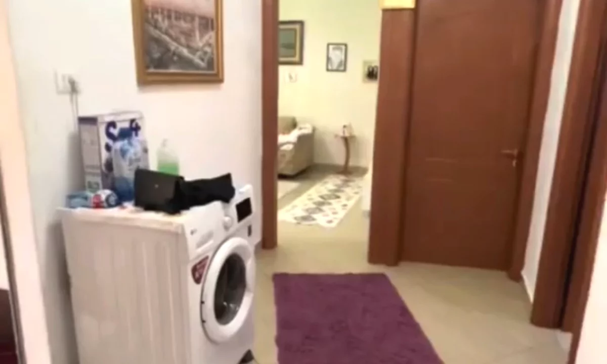 Appartamento in vendita a Tirana 2+1, SemiArredato