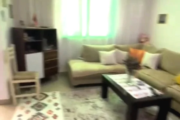 Appartamento in vendita a Tirana 2+1, SemiArredato