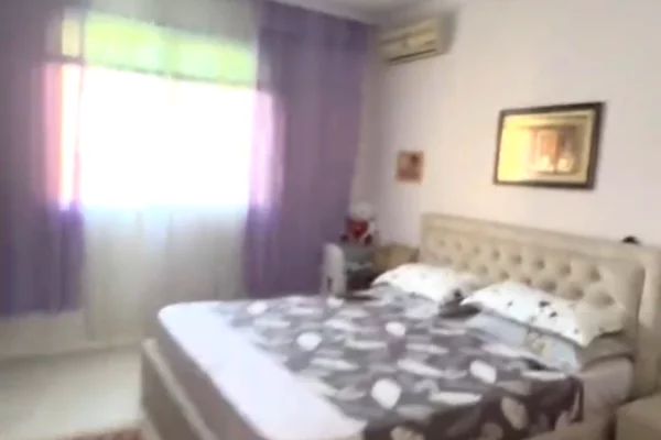 Appartamento in vendita a Tirana 2+1, SemiArredato