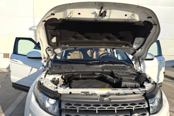 Makina ne shitje ne Tirane, Land Rover, 2015 Diesel,Kambio Automatik Pagesa 14,700  Euro.