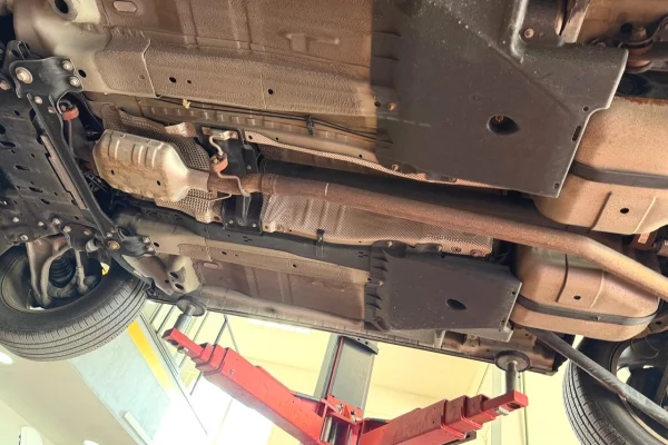 Makina ne shitje ne Tirane, Land Rover, 2015 Diesel,Kambio Automatik Pagesa 14,700  Euro.