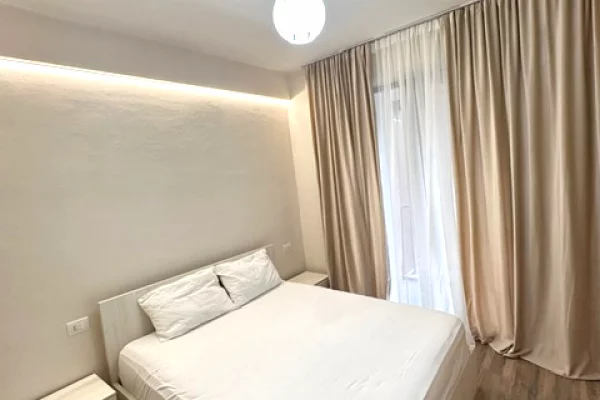 Shtepi me qera Apartament ne Tirane, 1+1, Mobilimi E mobiluar, Pagesa 500  Euro.