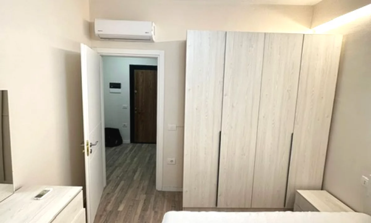 Shtepi me qera Apartament ne Tirane, 1+1, Mobilimi E mobiluar, Pagesa 500  Euro.