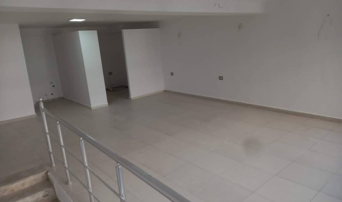 👑Ambjent komercial Duplex per shitje ne Yzberisht👑