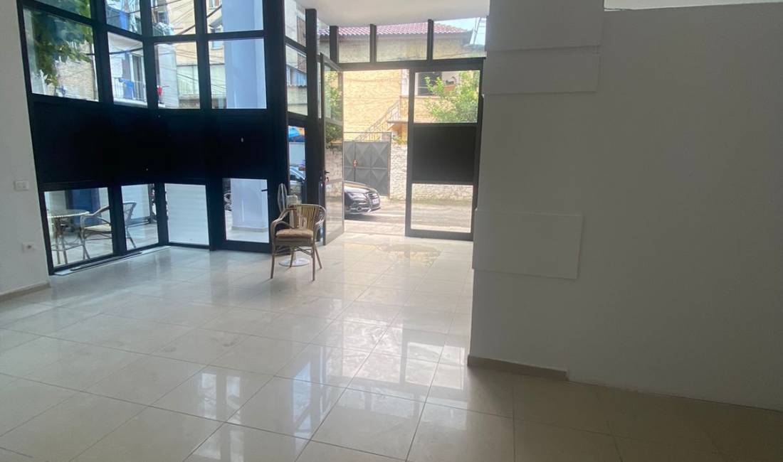 👑Jepet ambjent biznesi me qira tek Brryli👑