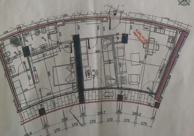 Business Property for Rent 3+1 in Tirana - 1,099 Euro