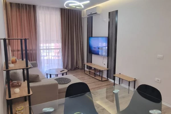 Appartamento in vendita a Tirana 1+1, Arredato