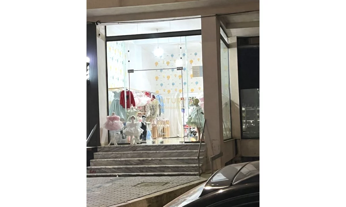 Shitet Dyqan ne Yzberisht