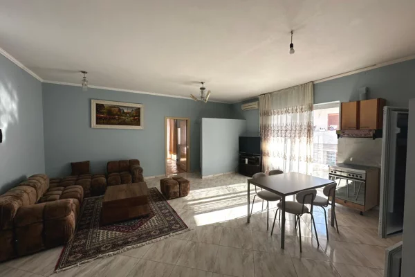Shtepi me qera 1+1 ne Tirane - 35,000 Leke