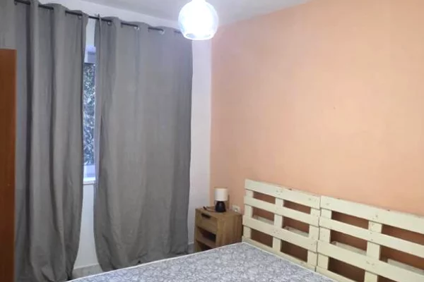 Shtepi me qera Apartament ne Tirane, 1+1, Mobilimi E mobiluar, Pagesa 45,000  Leke.