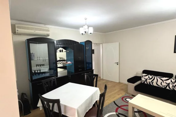 Shtepi me qera Apartament ne Tirane, 1+1, Mobilimi E mobiluar, Pagesa 550  Euro.