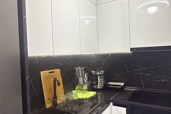 Shtepi ne shitje Apartament ne Durres, 1+1, Mobilimi E mobiluar, Pagesa 95,000  Euro.