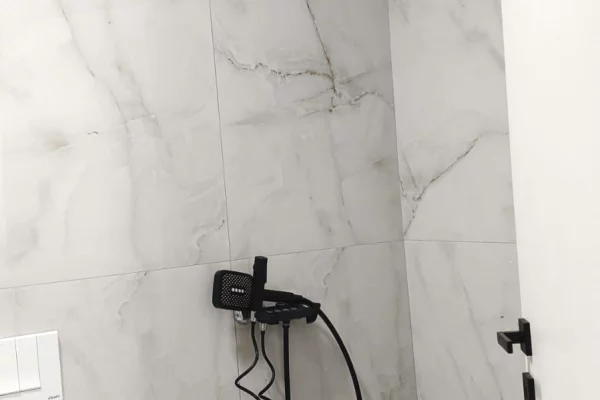 Shtepi ne shitje Apartament ne Durres, 1+1, Mobilimi E mobiluar, Pagesa 95,000  Euro.