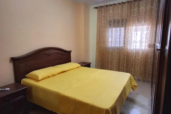 Shtepi me qera Apartament ne Durres, 1+1, Mobilimi E mobiluar, Pagesa 350  Euro.