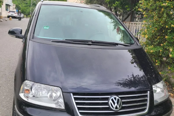 Makina ne shitje ne Tirane - 8,500 Euro