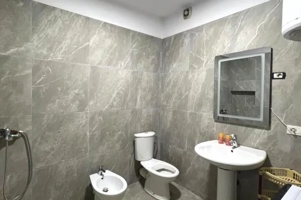 Appartamento in affitto a Tirana 1+1, Arredato