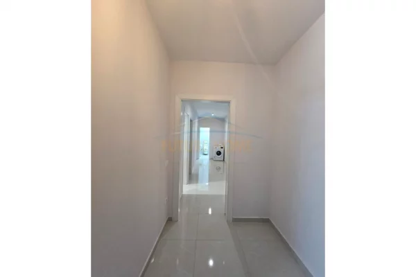 Appartamento in affitto a Tirana 2+1, Arredato