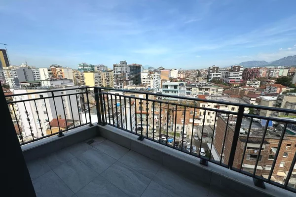 Appartamento in affitto a Tirana 1+1, Arredato