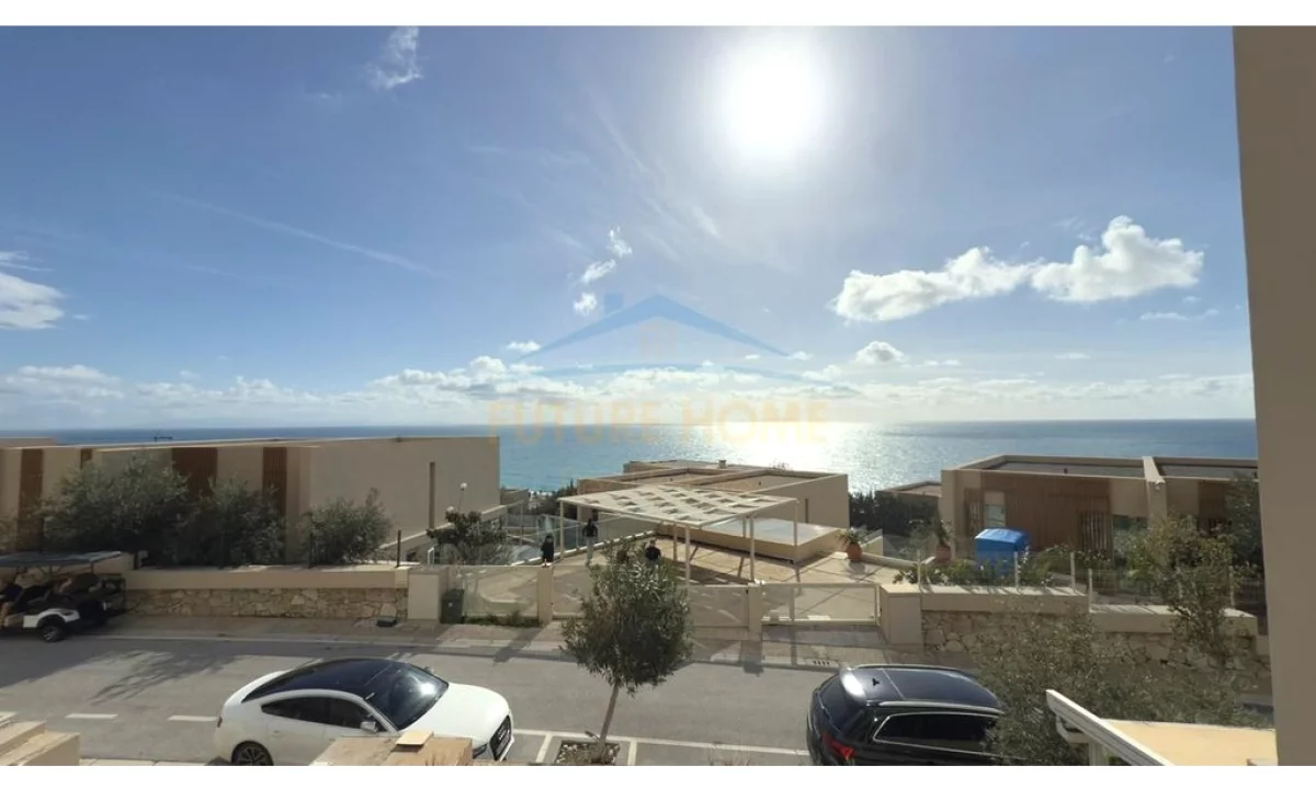 Shtepi ne shitje Vila Luksoze ne Himare, 2+1, Mobilimi E mobiluar, Pagesa 1,299,999  Euro.