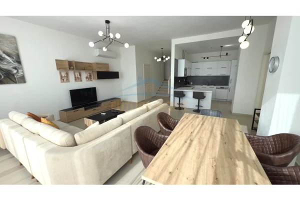 Shtepi ne shitje Vila Luksoze ne Himare, 2+1, Mobilimi E mobiluar, Pagesa 1,299,999  Euro.