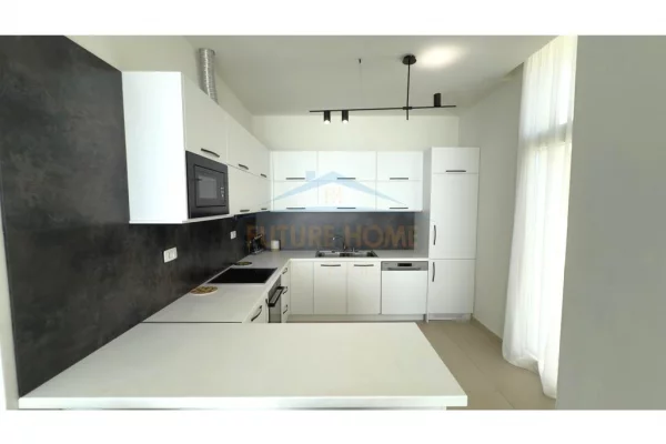 Shtepi ne shitje Vila Luksoze ne Himare, 2+1, Mobilimi E mobiluar, Pagesa 1,299,999  Euro.