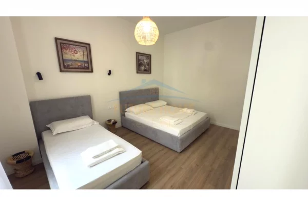 Shtepi ne shitje Vila Luksoze ne Himare, 2+1, Mobilimi E mobiluar, Pagesa 1,299,999  Euro.