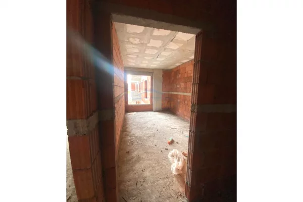 Shtepi ne shitje Apartament ne Tirane, 1+1, Mobilimi Bosh, pa mobiluar, Pagesa 66,500  Euro.