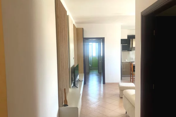 Shtepi me qera Apartament ne Tirane, 2+1, Mobilimi E mobiluar, Pagesa 50,000  Leke.