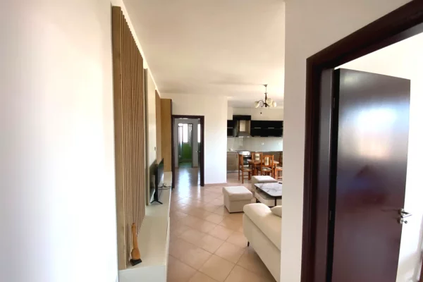 Shtepi me qera Apartament ne Tirane, 2+1, Mobilimi E mobiluar, Pagesa 50,000  Leke.