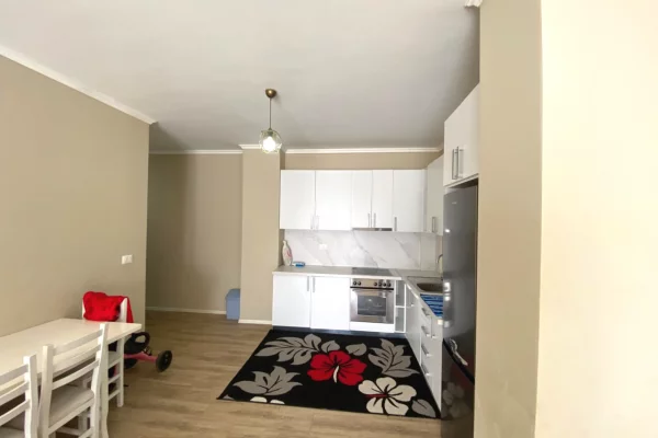 Shtepi ne shitje Apartament ne Tirane, 2+1, Mobilimi E mobiluar, Pagesa 11,500,000  Leke.