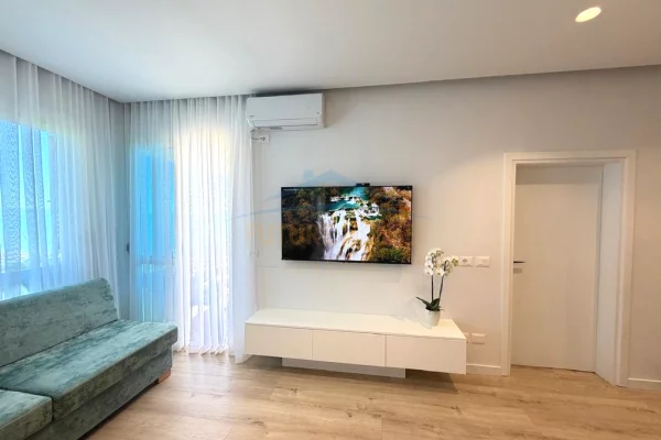 Shtepi ne shitje Apartament ne Durres, 1+1, Mobilimi E mobiluar, Pagesa 13,800,000  Leke.