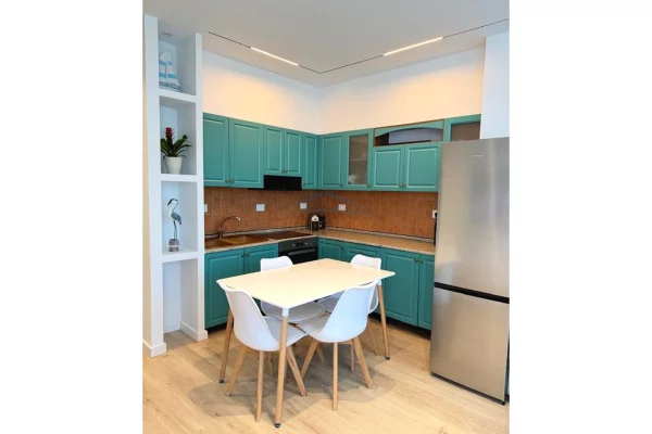 Shtepi ne shitje Apartament ne Durres, 1+1, Mobilimi E mobiluar, Pagesa 13,800,000  Leke.