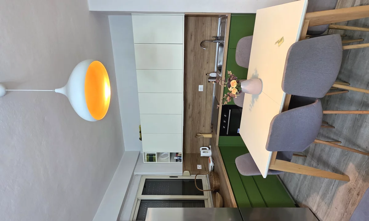 Appartamento in affitto a Tirana 3+1, Arredato