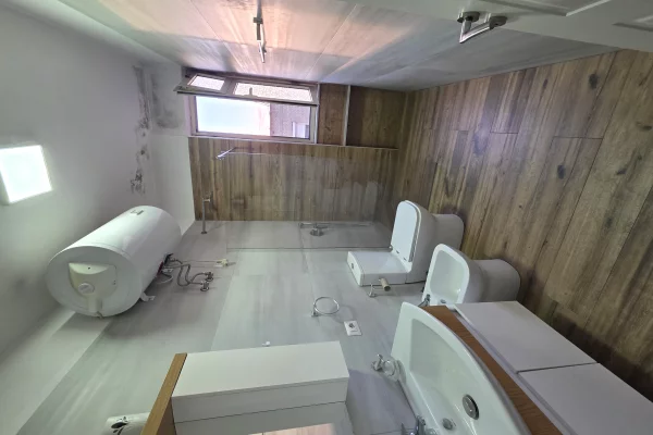 Appartamento in affitto a Tirana 3+1, Arredato