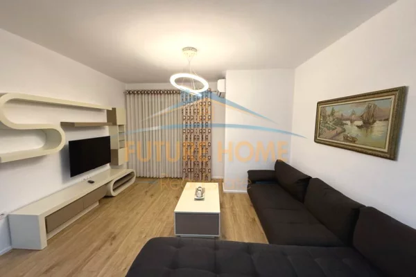 Shtepi me qera Apartament ne Tirane, 1+1, Mobilimi E mobiluar, Pagesa 450  Euro.