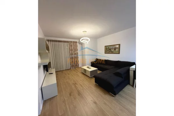 Shtepi me qera 1+1 ne Tirane - 450 Euro