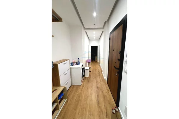 Shtepi me qera Apartament ne Tirane, 2+1, Mobilimi E mobiluar, Pagesa 700  Euro.