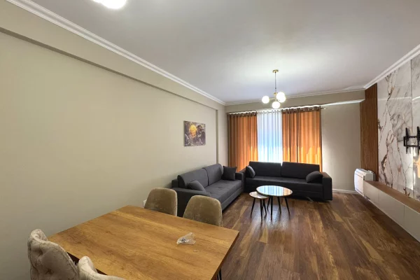 Shtepi me qera Apartament ne Tirane, 1+1, Mobilimi E mobiluar, Pagesa 50,000  Leke.