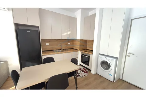 Shtepi me qera Apartament ne Tirane, 1+1, Mobilimi E mobiluar, Pagesa 40,000  Leke.
