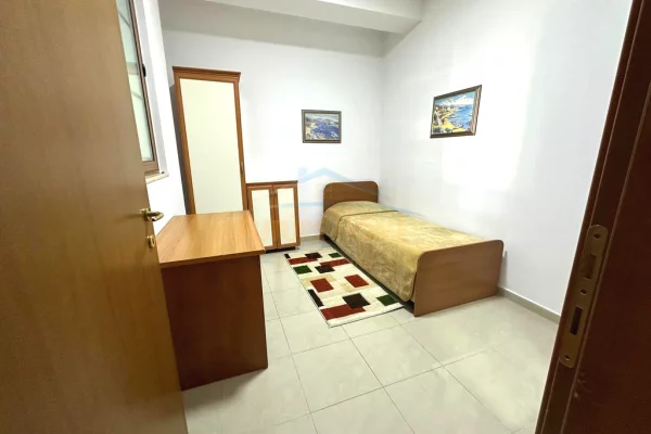 Shtepi me qera Apartament ne Tirane, 2+1, Mobilimi E mobiluar, Pagesa 700  Euro.