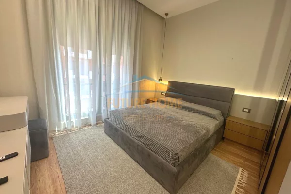 Shtepi me qera Apartament ne Tirane, 1+1, Mobilimi E mobiluar, Pagesa 1,000  Euro.