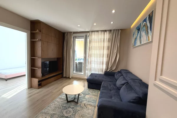 Shtepi me qera Apartament ne Tirane, 2+1, Mobilimi E mobiluar, Pagesa 750  Euro.
