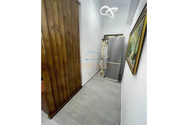 Shtepi me qera Shtepi Private ne Tirane, Garsoniere, Mobilimi E mobiluar, Pagesa 40,000  Leke.